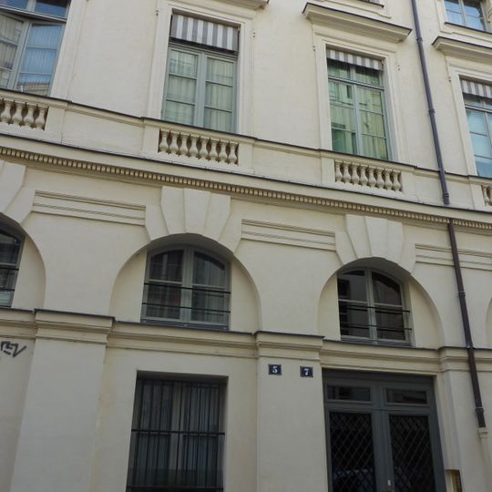 1-5 rue de Beaujolais, Paris