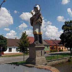 Socha svatého Jana Nepomuckého na můstku ve Vodňanech