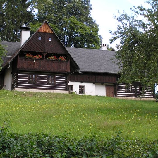 Trávníček ev. č. 5