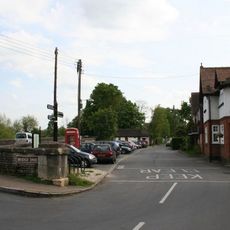 K6 Telephone Kiosk, Bridge End