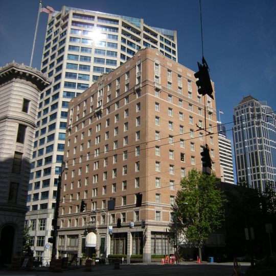 Mayflower Park Hotel