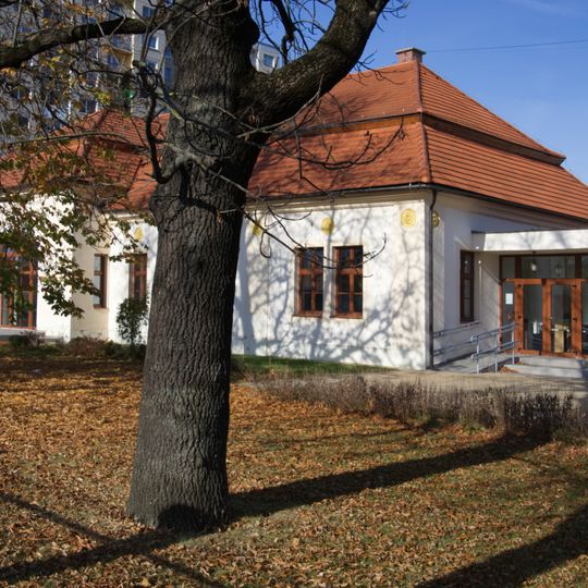 Kaštieľ so záhradou, záhrada