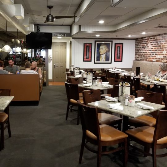 Lewis & Clark Restaurant