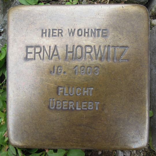 Stolperstein en memoria de Erna Horwitz