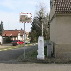 Kříž na rozcestí v Lounkách