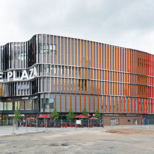 Skyline Plaza