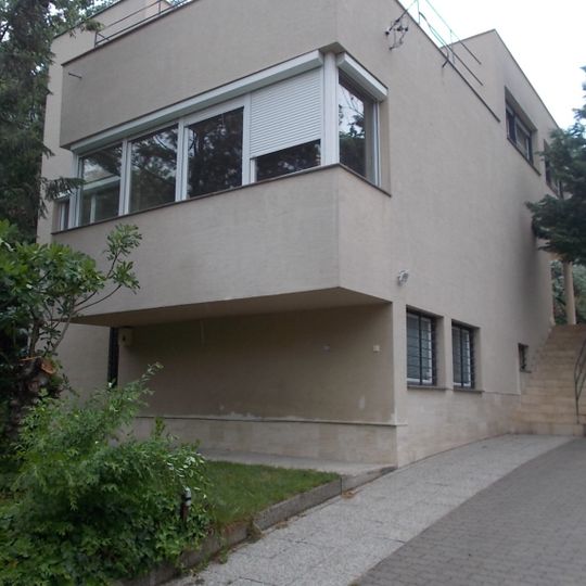 Wohnhaus in der Jenő Hankóczy-Straße