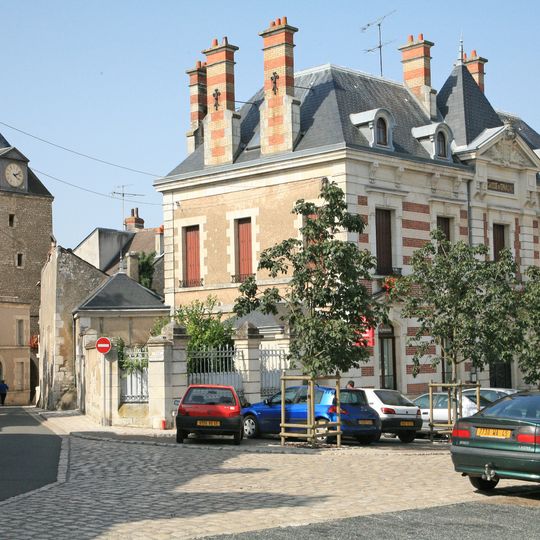 Building of the Savings Bank of Beaugency