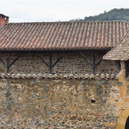 Ferme à galerie de Saint-Victor-et-les-Vouttes