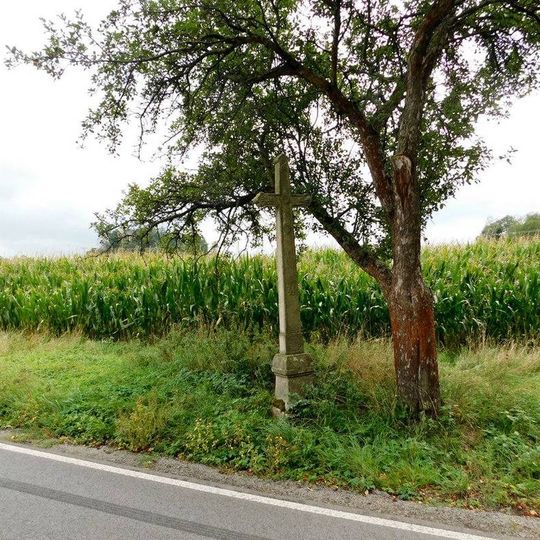 Kamenný kříž na okraji Miletína