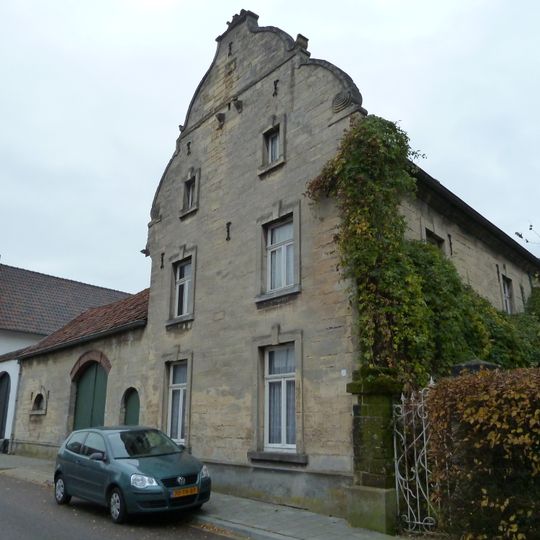 Kampstraat 13, Arensgenhout