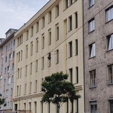 Gemeindebau Mollardgasse 75