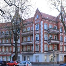Wohn- und Geschäftshaus Medebacher Weg 14/16