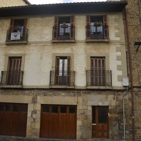 Kale Zaharra 72 etxea