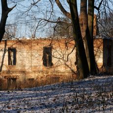 Ruina dworu w Krynicach