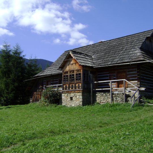 Zespół budownictwa drewnianego na terenie zagrody nr 776