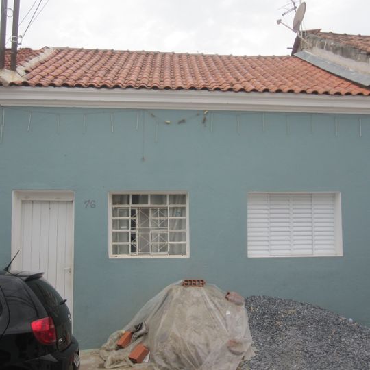 Building at Rua José Santoro, 76