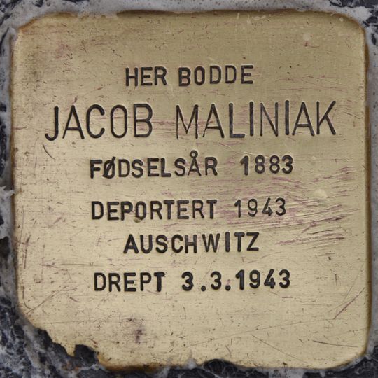 Stolperstein en memoria de Jacob Maliniak
