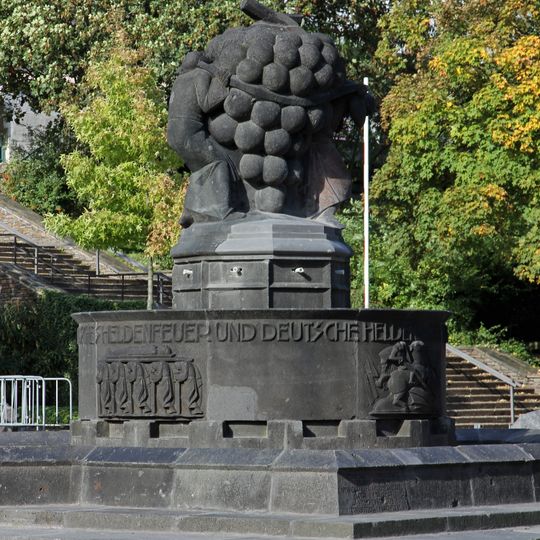 Traubenträgerbrunnen