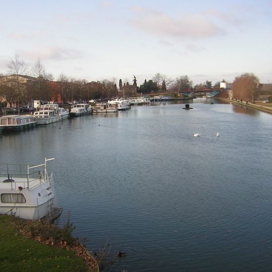 Port Jacques-Yves Cousteau