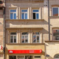 Wohn- und Geschäftshaus