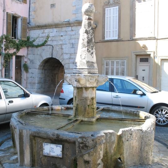 Fontaine de la place de la Mairie
