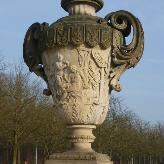 Nordwestliche Brühlvase - Meleagros lehnt die Trophäe, den Kalydonischen Eber, ab