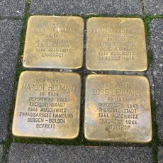 Stolperstein dedicated to Lore Heumann