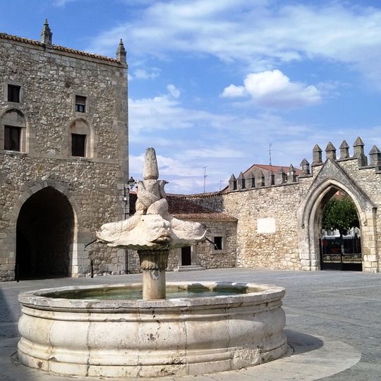 Fuente de la plaza Compás