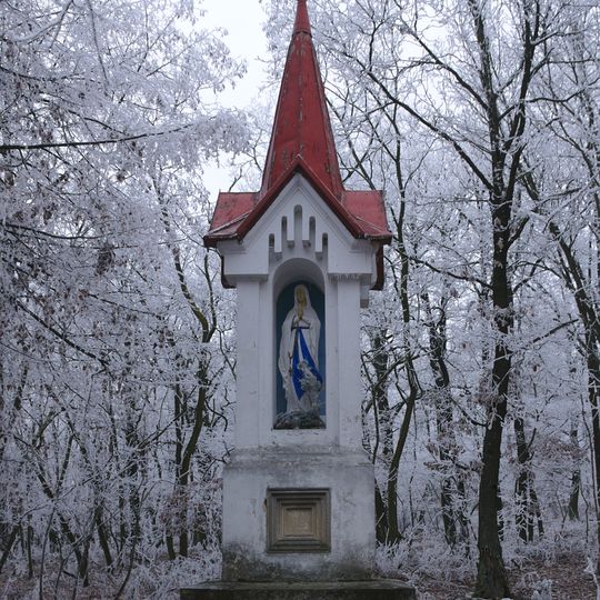 Výklenková kaple Panny Marie Růžencové