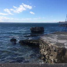 Le Ginestre, spiaggia est
