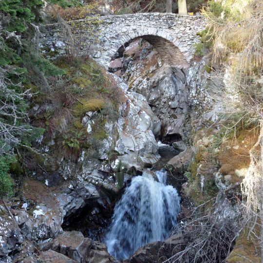 Lower Falls Of Bruar, Footbridge
