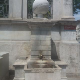 Divanyolu Fountain