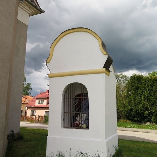 Výklenková kaple u Husova sboru v Křemži