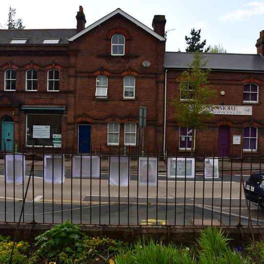 138-140 , Cowick Street