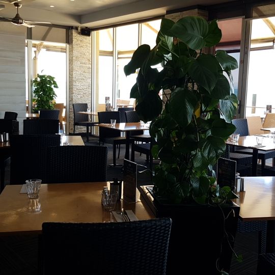 Waves on the Beach Restaurant