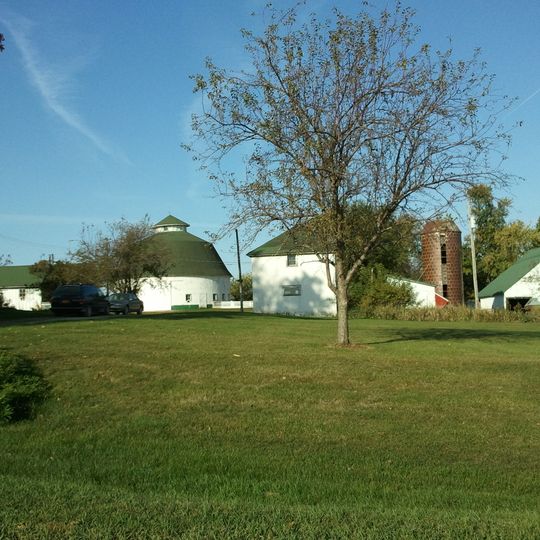 Dobbin Round Barn