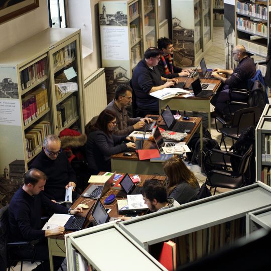 Biblioteca civica "Enzo Julitta"