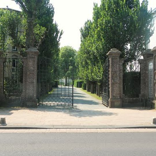 Julianapark, toegangspartij