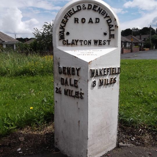 Milepost At Juntion With Park Road