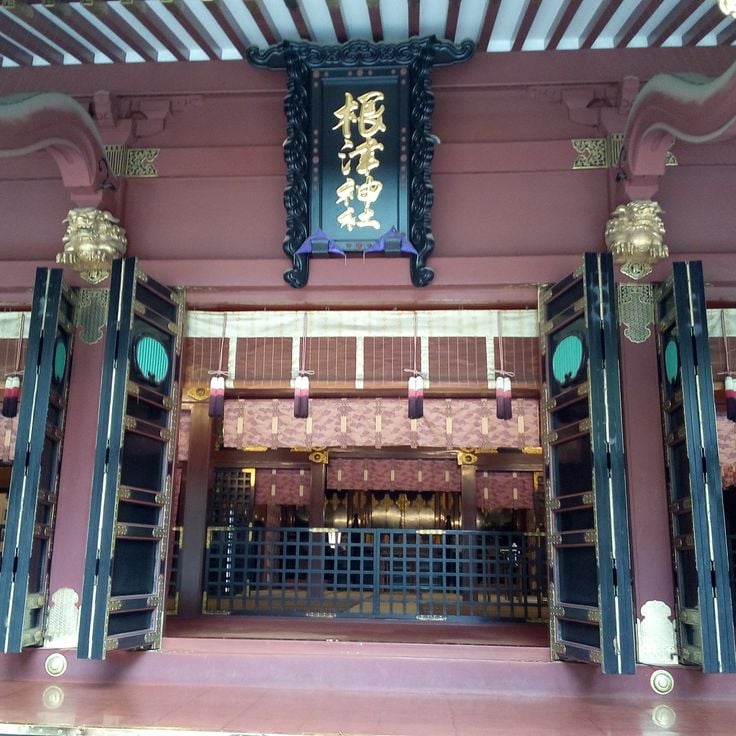 Nezu Shrine