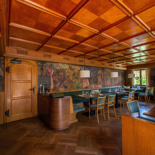 2 Häuslefresken und wandfeste Ausstattung Gasthaus Weißes Kreuz