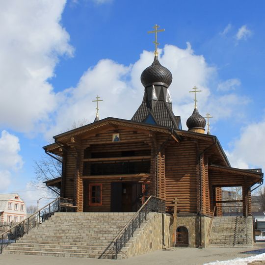 Храм Преподобного Серафима Саровского и Собора всех святых, в земле Курской просиявших