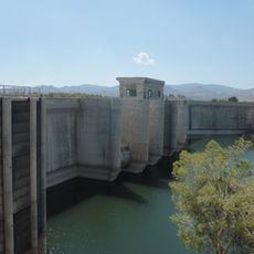 Puentes dam