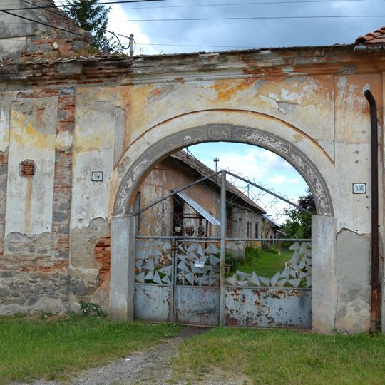 Kúria rod. Török, brána II.