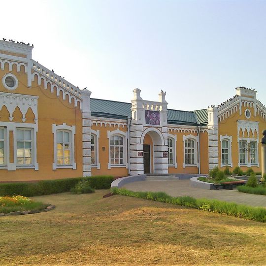 Будынак былой школы для дзяцей работнікаў папяровай фабрыкі