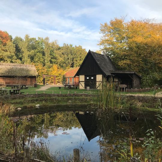 Middelalderlandsbyen