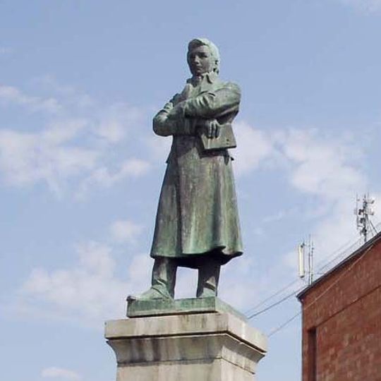 Statue de Khachatur Abovian