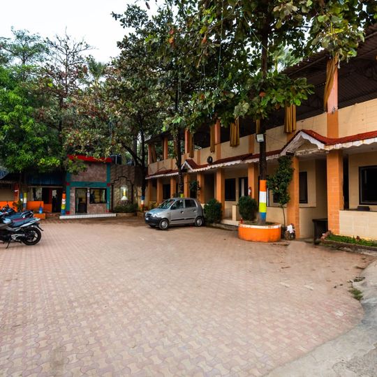 Manori Resort
