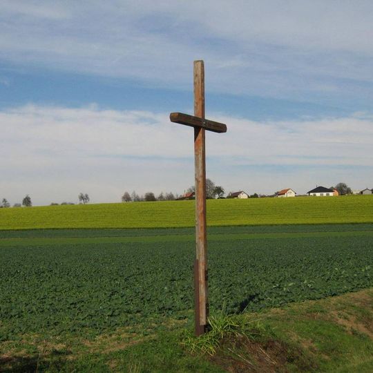 Kříž u polní cesty jihozápadně od Řepína